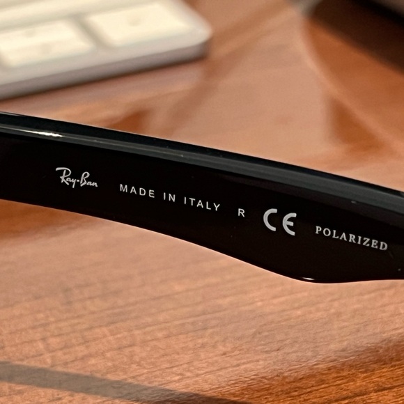 Ray-Ban RB3522 Polished Gunmetal Frames w/ Green Lenses Polarized Authentic - Picture 4 of 7